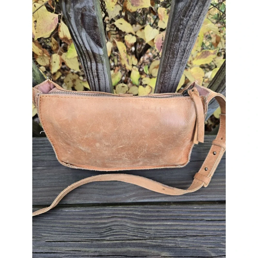 Able Crossbody Bag Leather Camel Distressed Purse Handmade‎